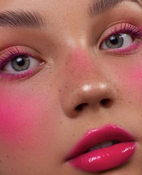 Розовый – главный цвет в весеннем макияже: топ лучших образов