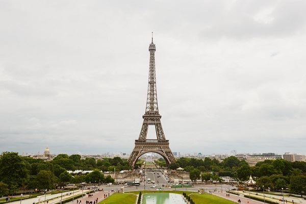 СМИ: Франция планирует принимать туристов с 9 июня